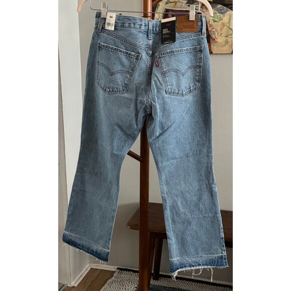 Levi's - Middy Bootcut Women's Jeans in Medium Wash - Picture 4 of 7